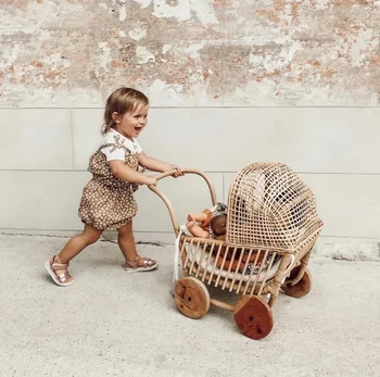 ［新品未使用］籐　ラタン製　乳母車　ベビーカー　ベビーバスケット　ベビーベッド 新品未使用］籐 ラタン製 乳母車 ベビーカー ベビーバスケット ベビー