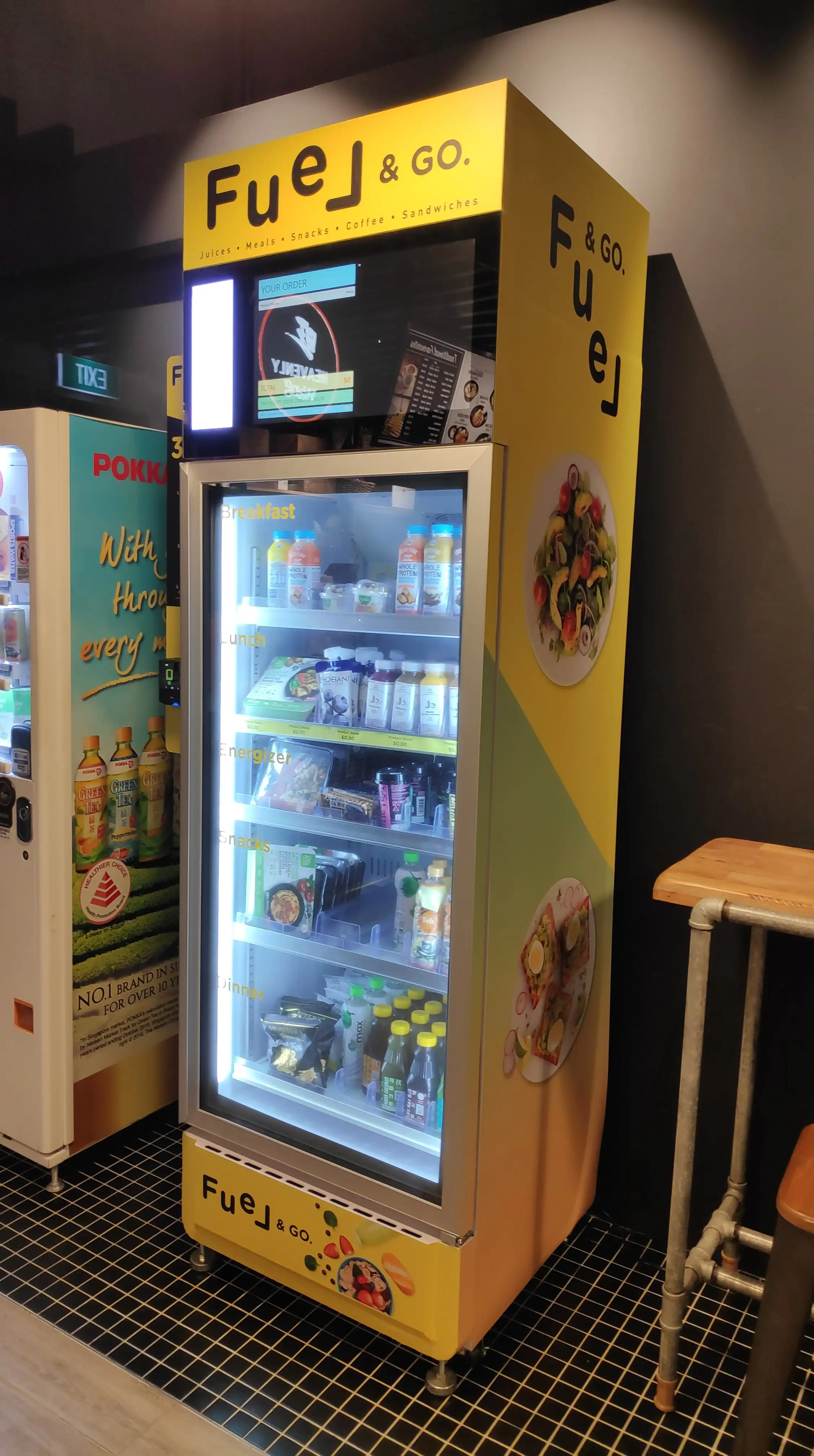 Smart Rfid Chiller Intelligent Unmanned Vending Chiller Cold Food Salad