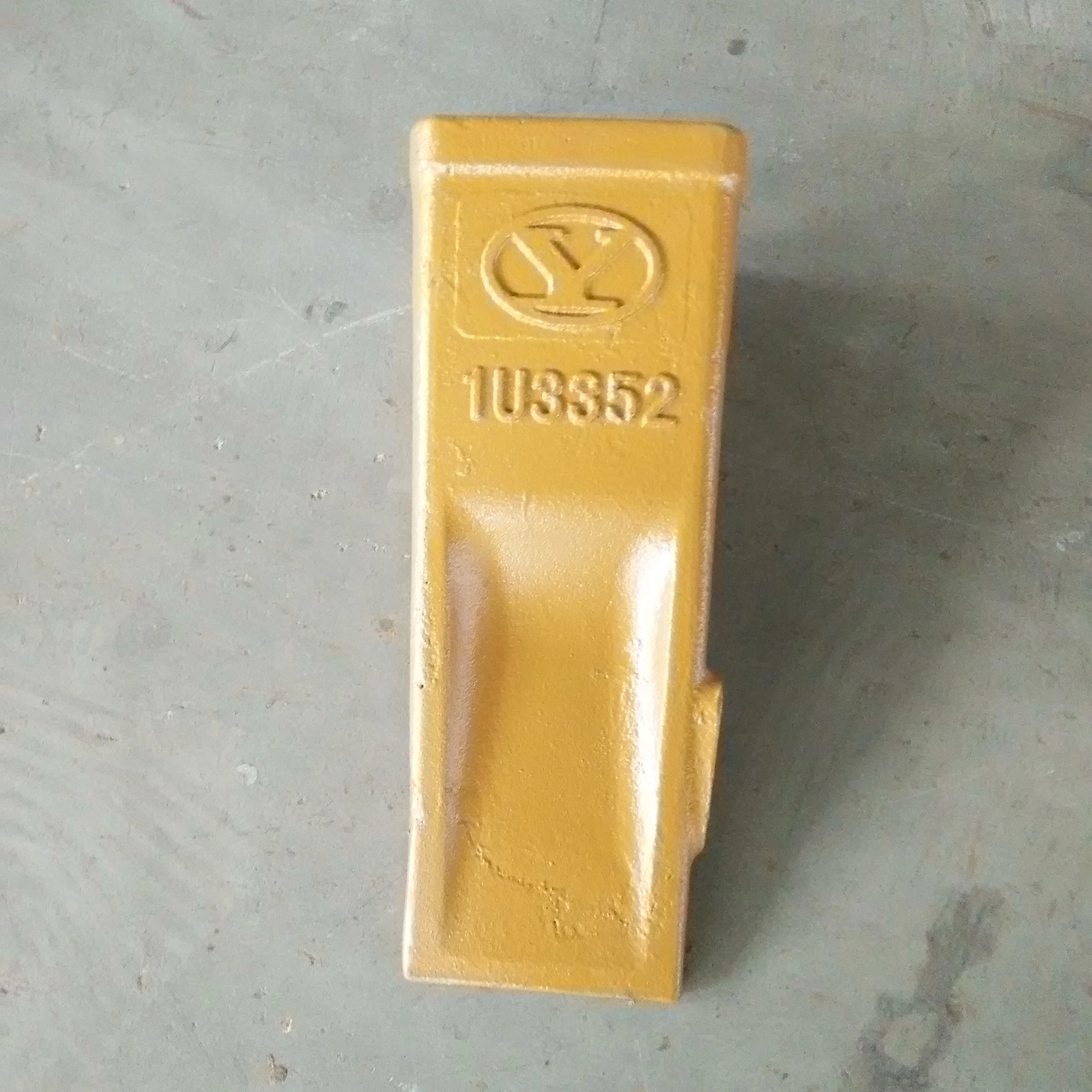 High Quality Casting 1U3352 1U3352RC 1U3352TL  Bucket Teeth for CAT320 Excavator