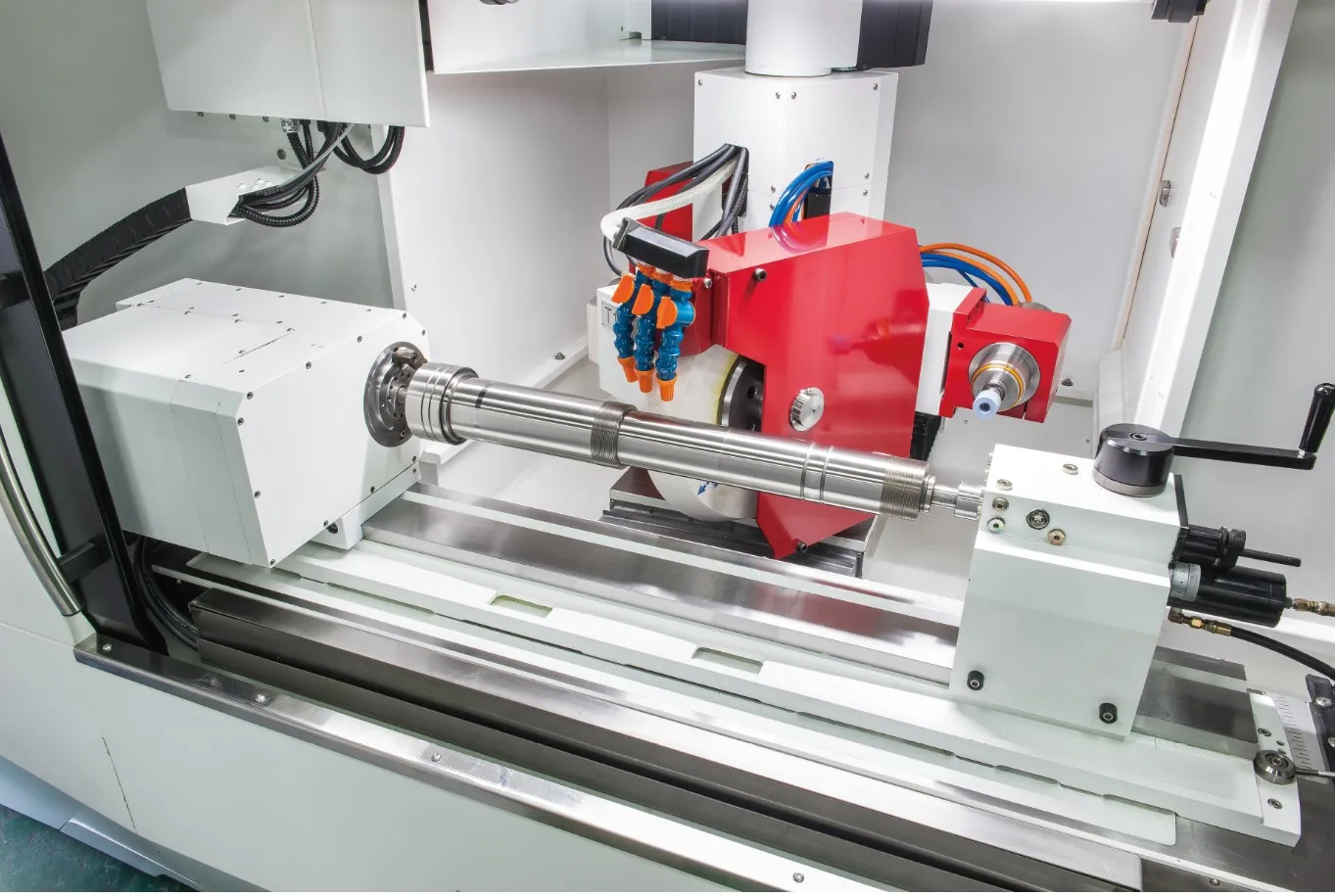 Цилиндрическая шлифовальная машина COMORK CNC-1000 GO-350