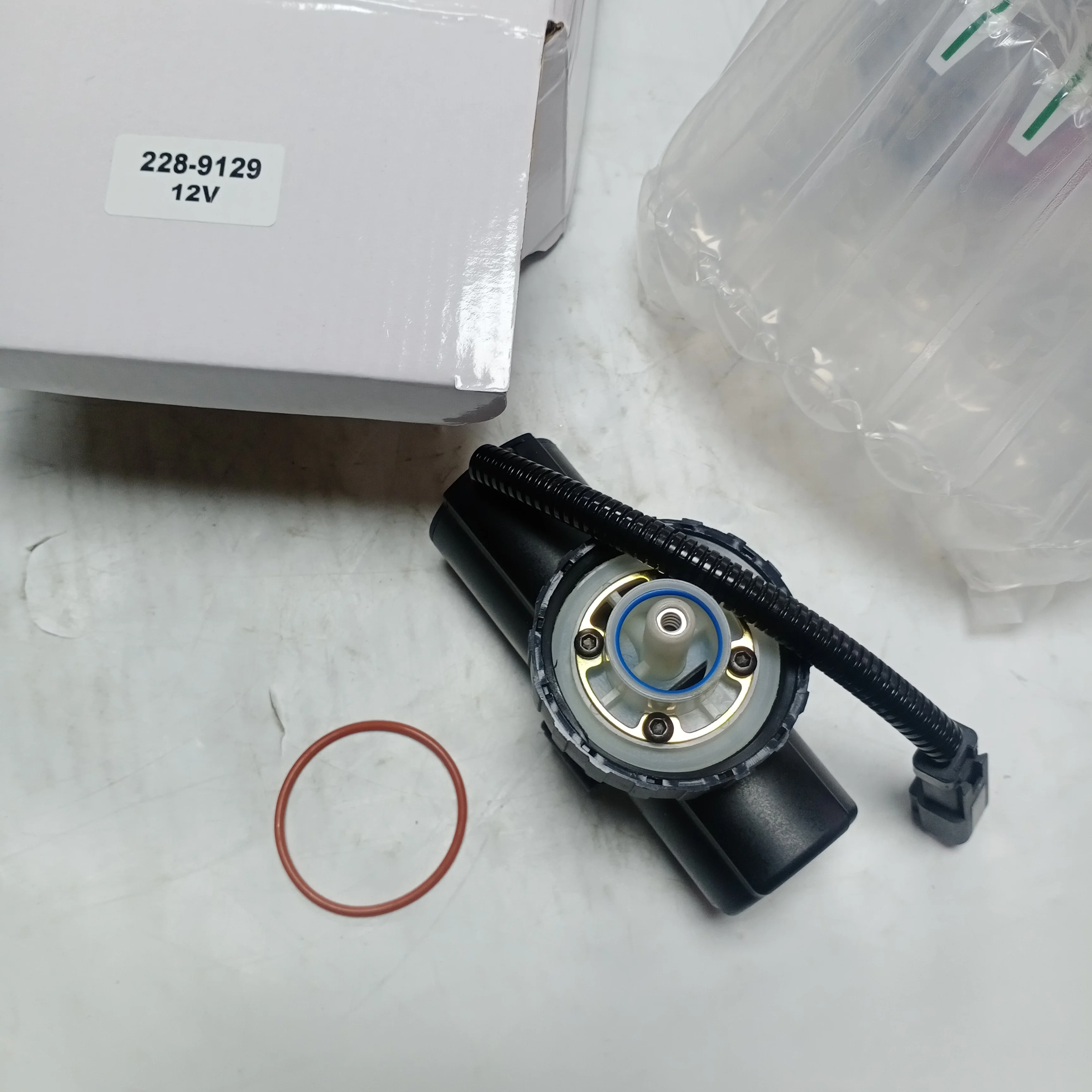 12V2325877 2497669 (4)