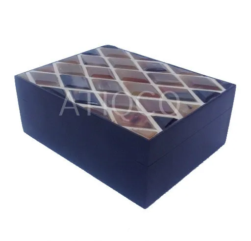 Hot Selling High Quality Smart Wooden Box Natural Bark Mango Wood With Lid Round Shape Lacquered Ethnic Design | Vintage Look