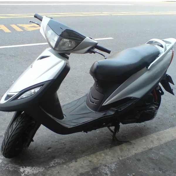 台湾二手摩托车ymt Sv Max 125cc Buy 使用气体摩托车价格出售在马达加斯加 二手廉价滑板车摩托车的gasolina从台湾 使用150cc 125cc摩托车motocicleta和发动机多米尼加共和国