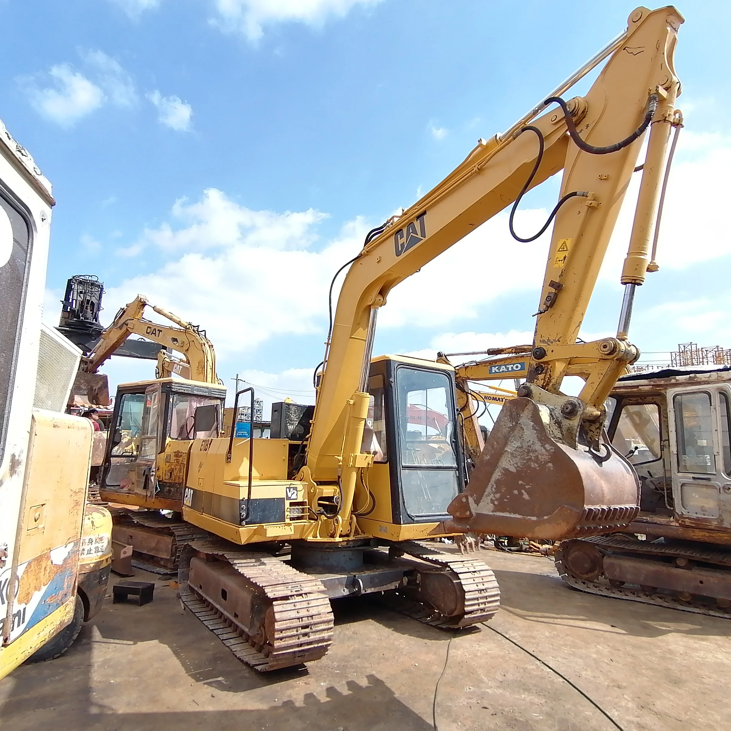 High Effciency 7 Ton Mini Used Caterpillar E70b Crawler Excavator Cat E 70b Excavadora Sale Price