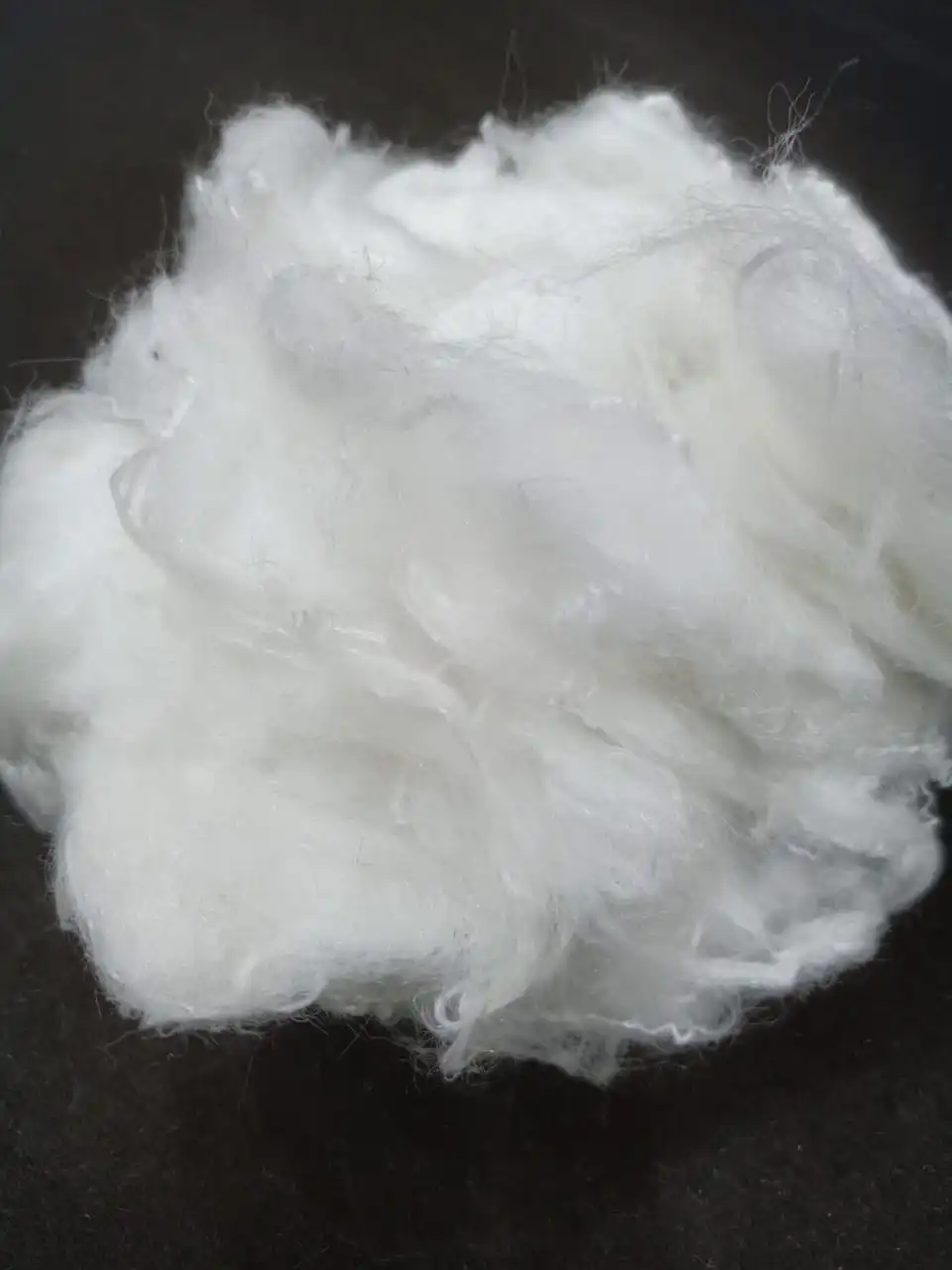 Отходы из полиэстера с низким содержанием расплава