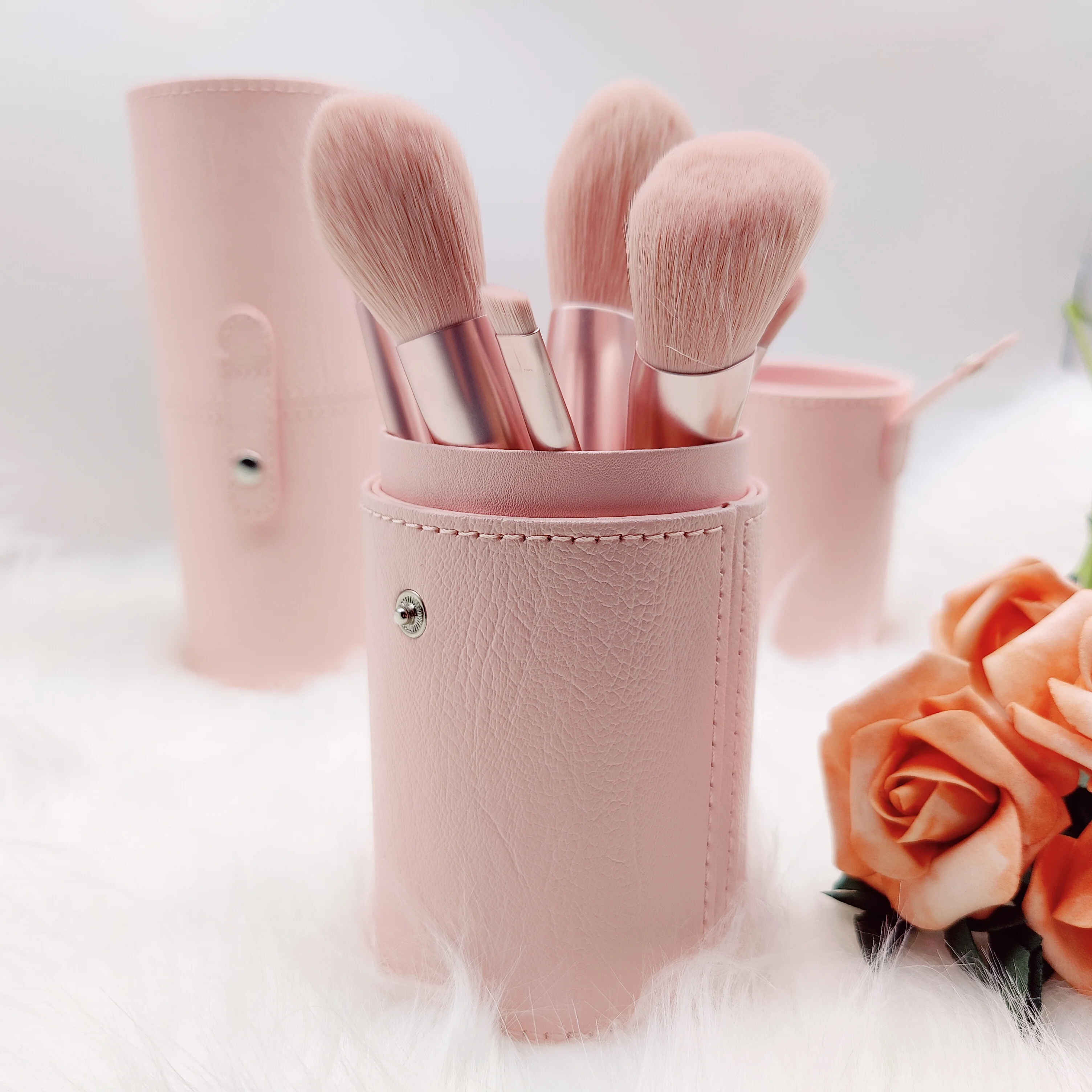 2022 Custom 11-Pcs Natural Hair Makeup Brush Set with OEM Service Includes Cosmetic Bag Face-Use Concealer-Relevant