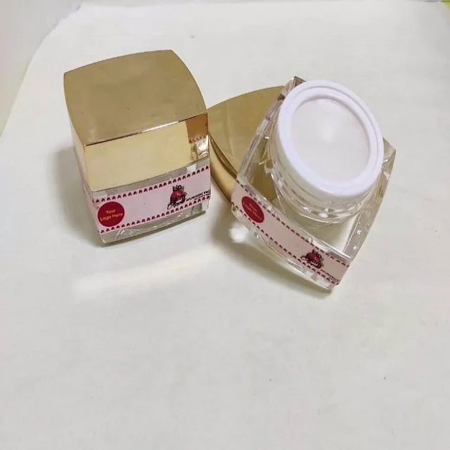 Bulk Supplier of Apple Lip Balm From India