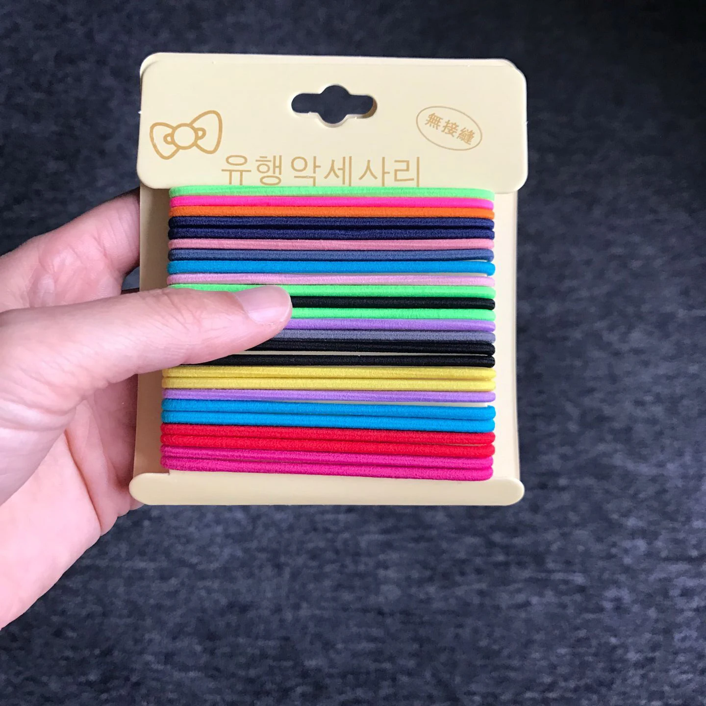 Превосходное качество разноцветные неметаллические эластичные резинки для волос держатель