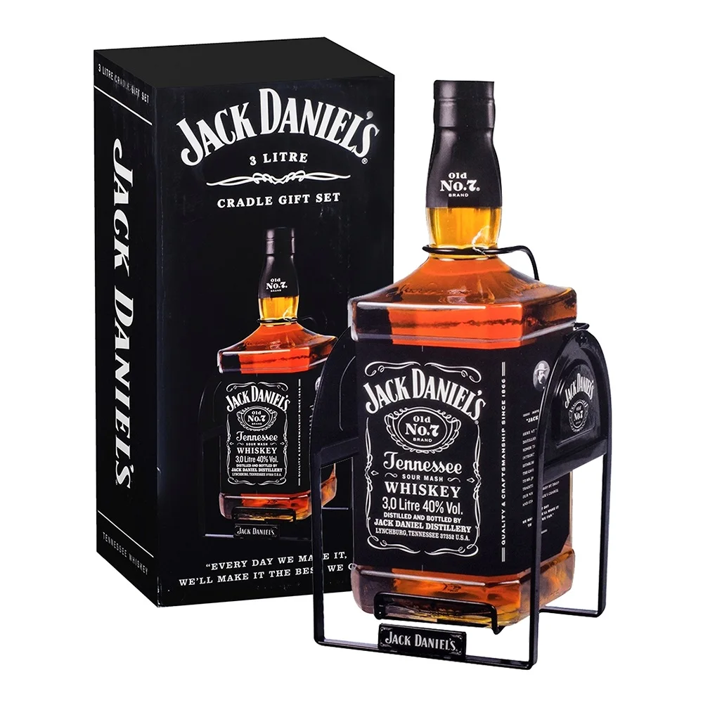 Бутылка виски на подставке. Виски Джек Дэниэлс, 1. Виски Джек Дэниэлс 1 литр. Виски Джек Дэниэлс 0.2. Джек Дэниэлс 0.1.