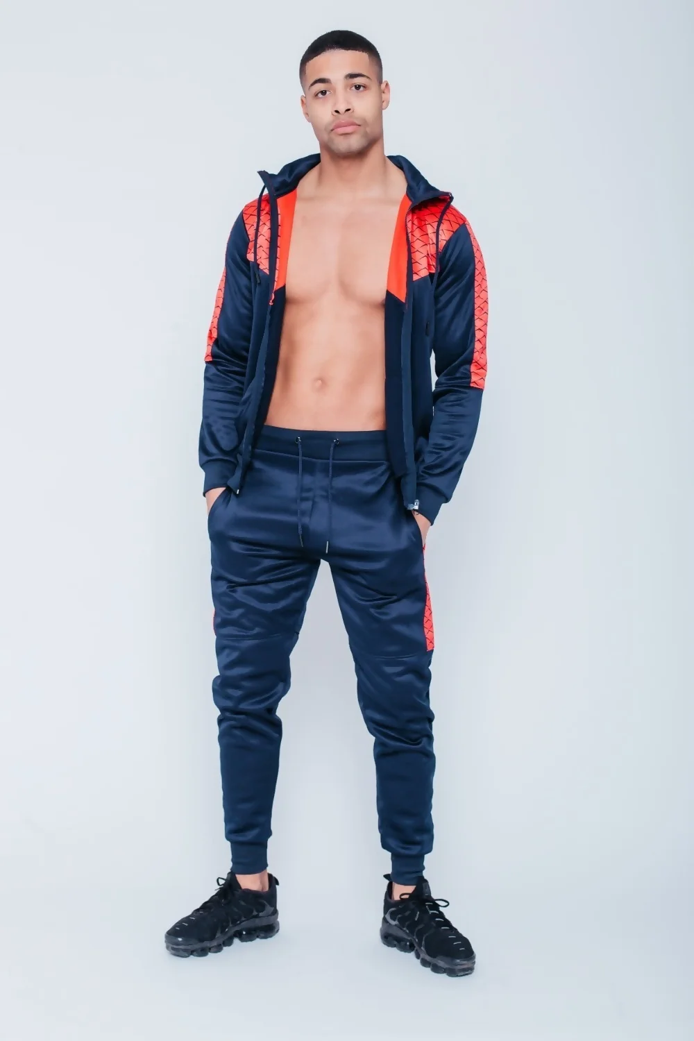 Tuta Sportiva Attillata Con Cappuccio Da Uomo In Poliestere Con Cappuccio E  Tuta Sportiva Dsi-sw-ts-h99-054 - Buy Tuta Con Stampa Personalizzata Di  Nuovo Design E Tuta Stampata A Sublimazione,Tuta Sportiva Da Uomo,Tuta