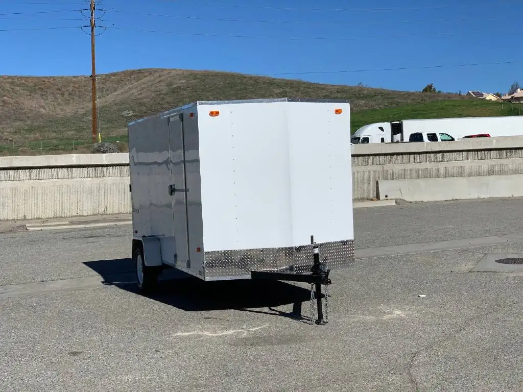 EQUINOX 6X12 SINGLE AXLE.jpeg