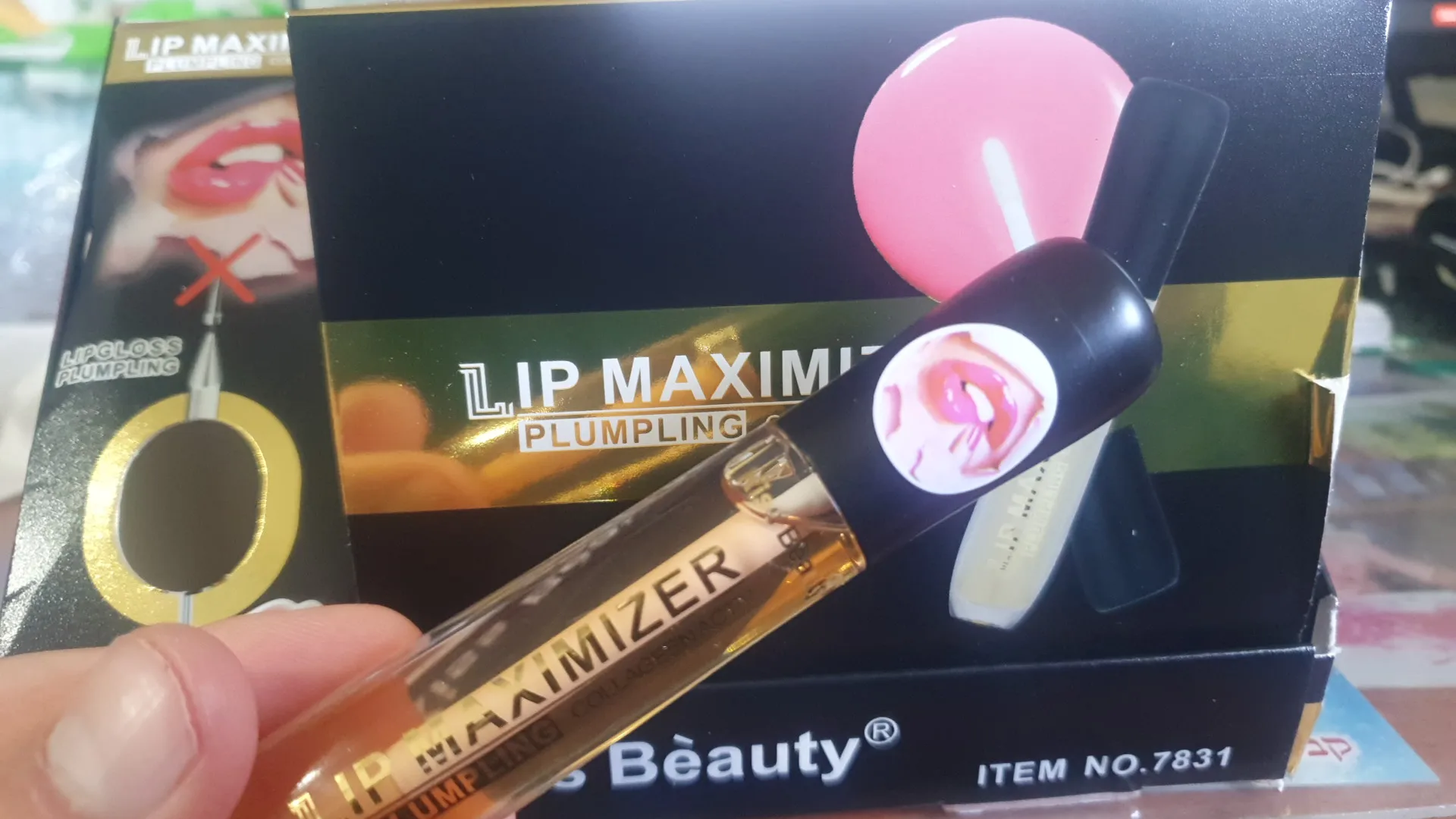 Kiss Beauty Lip Plumper Gloss Transparent Color Light Lip Liner