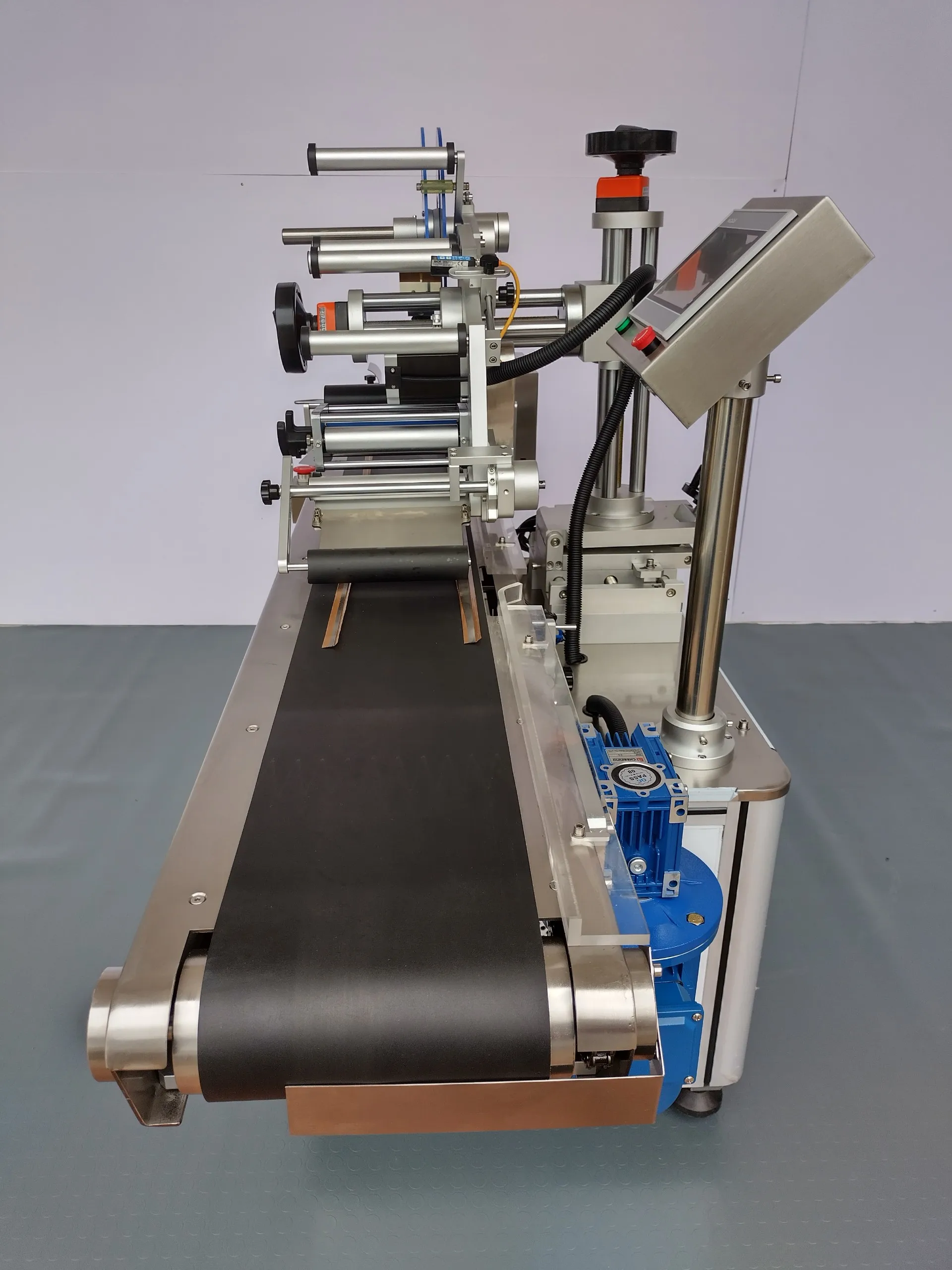 Good Price Machine Vap1101 Semiautomatic Flat Labeling Machine (up