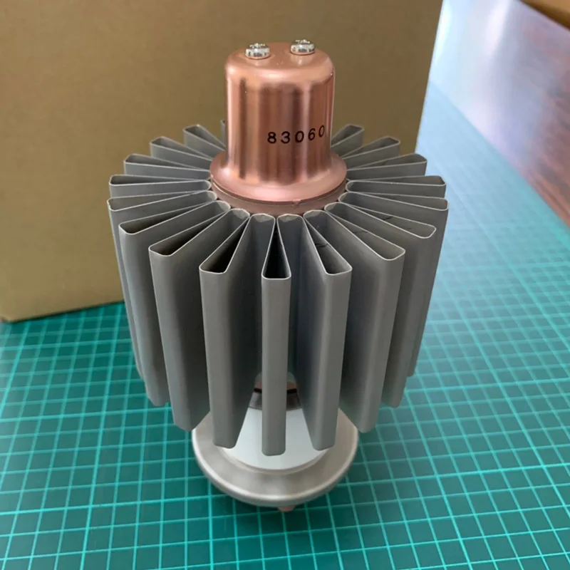 
 Высокочастотный кварцевый керамический вакуумный трубчатый Триод  