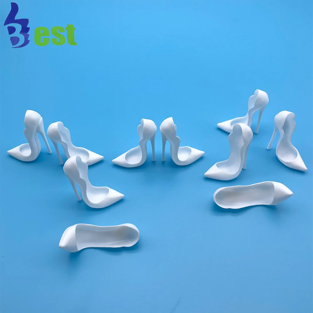 Производство на заказ аксессуары для кукол обувь из смолы вакуумное литье быстрый