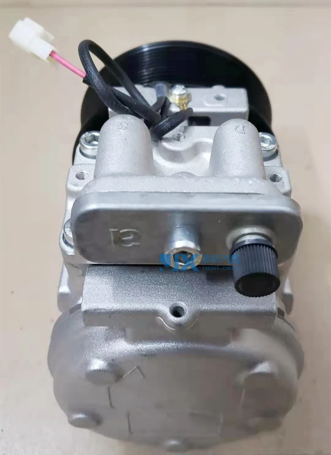 デンソーエアコン用24VカーACコンプレッサー447200-0014
