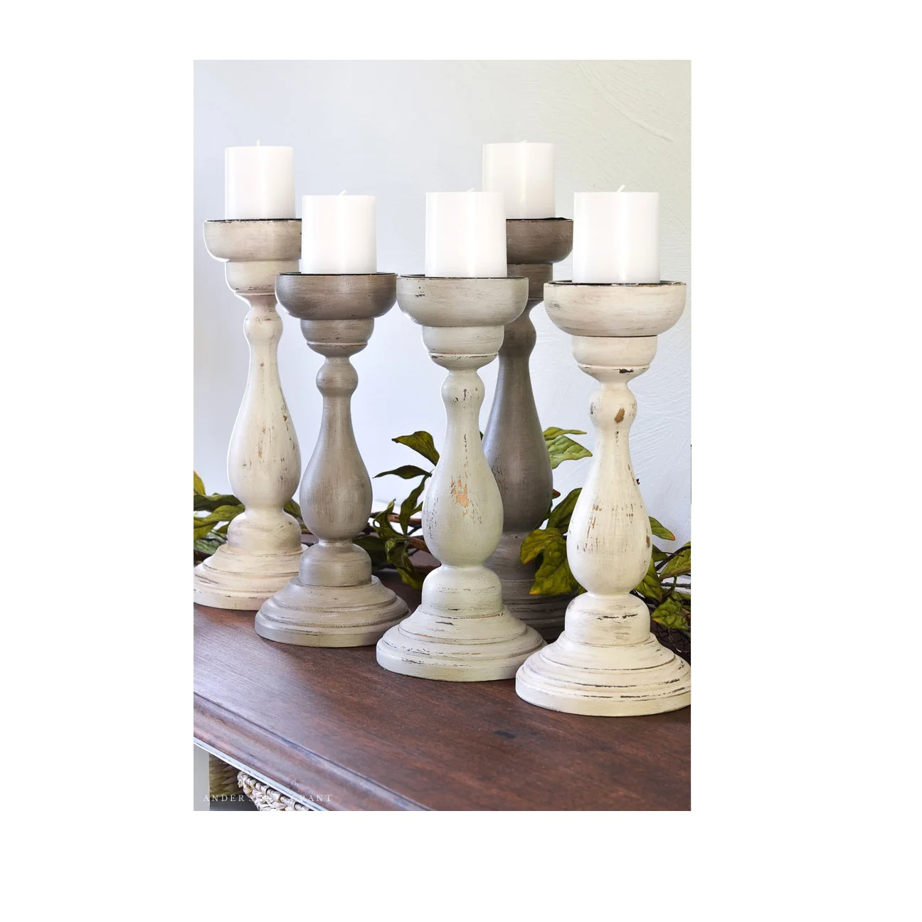 Modern Design Wooden Pillar Candle Holder Stands 3 Piece Wood Candlestick Centerpieces for Tableware