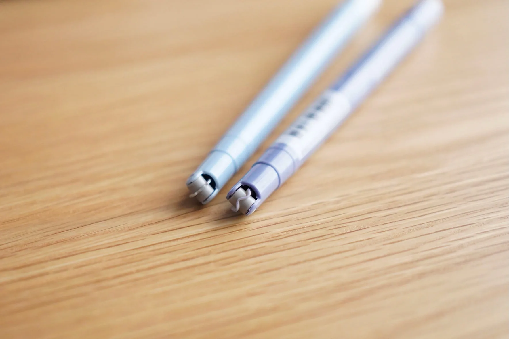 Двусторонняя ручка с волнистыми линиями sun-star STA-S4651 CORORO декоративный