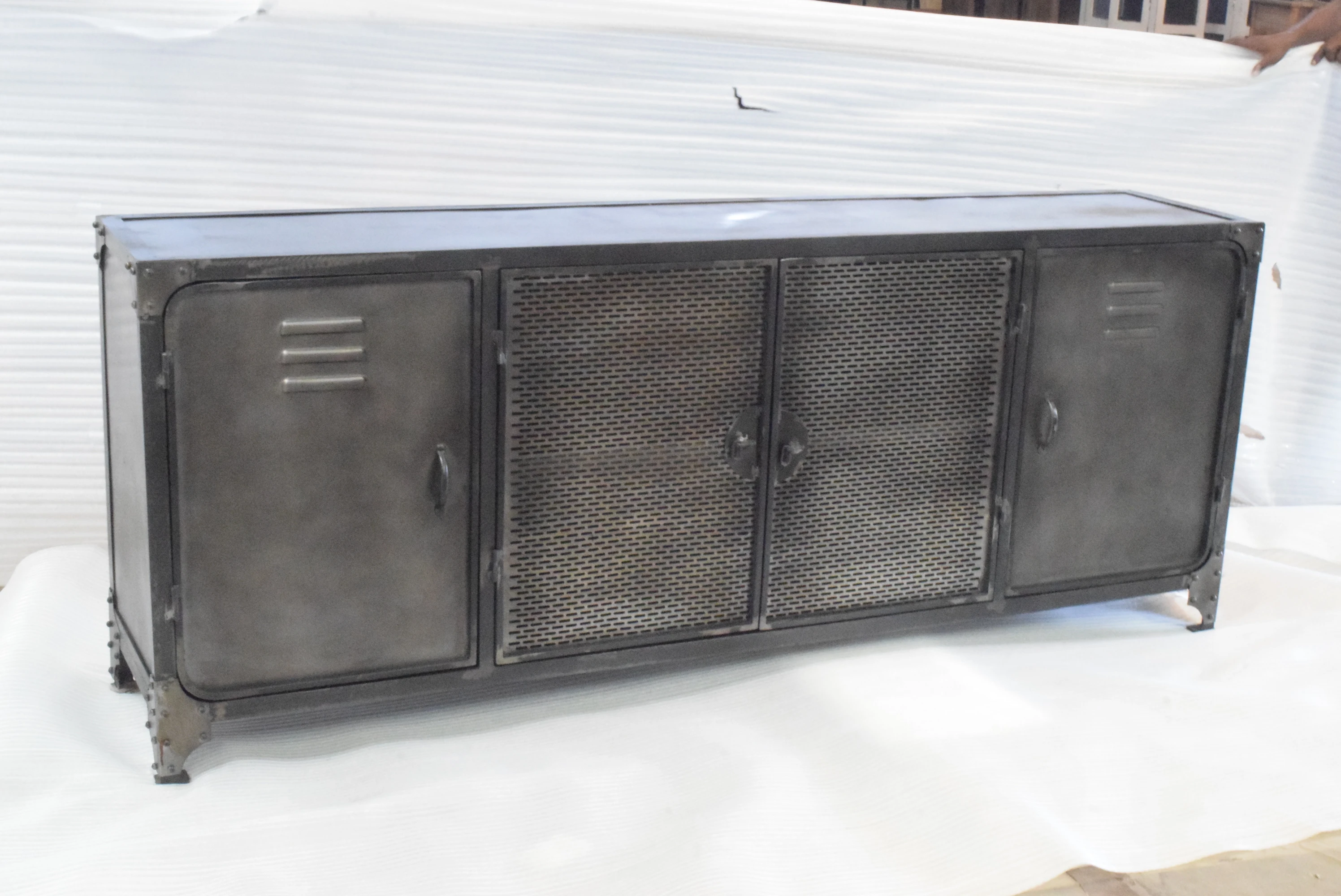 Vintage Style Solid Iron Structure Wooden Top Long Reverted Sideboard for Home or Commercial Display and Storage cabinet