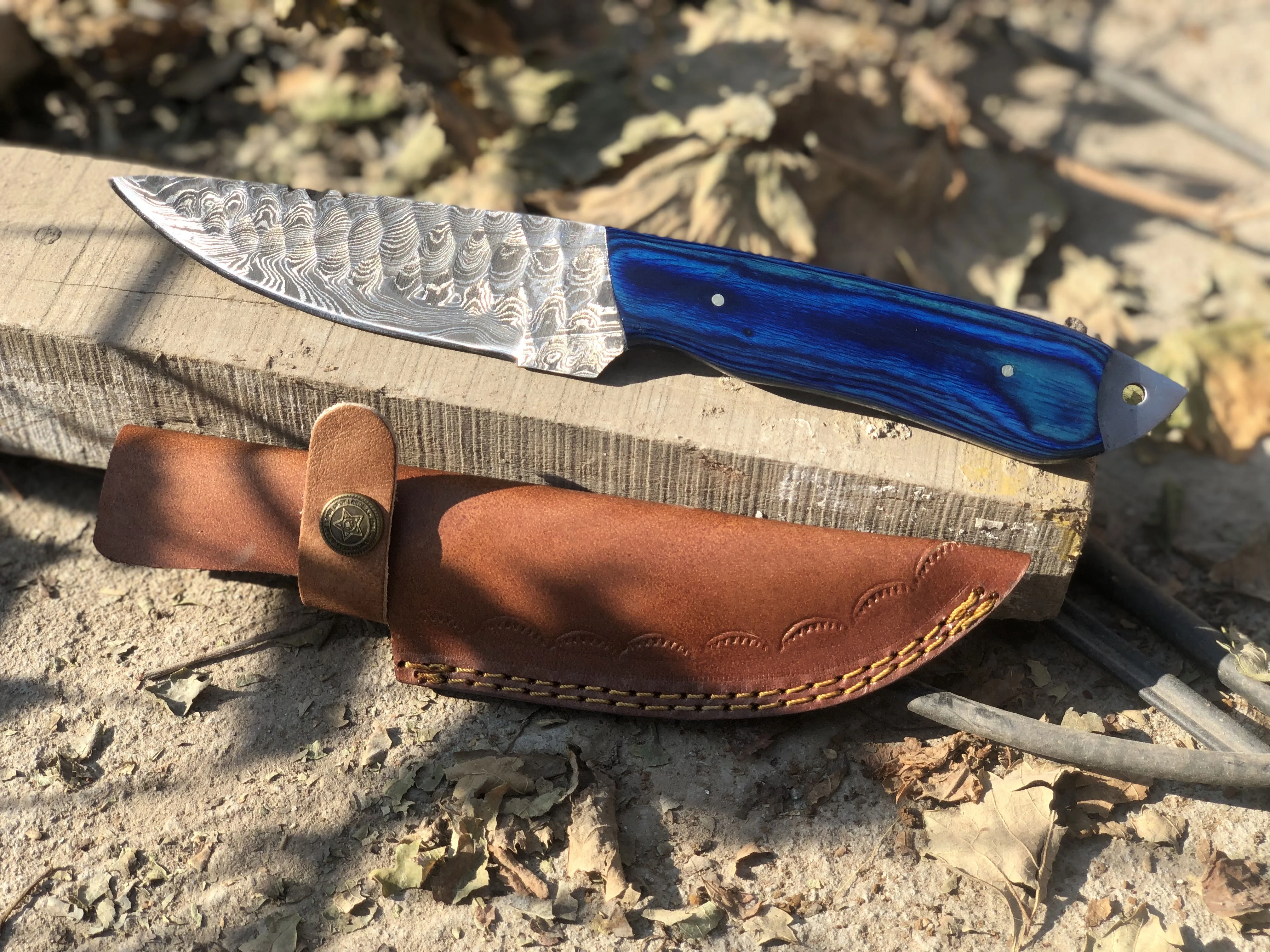 Handmade Hunting Knife Bushcraft Fixed Blade Knife Damascus Steel