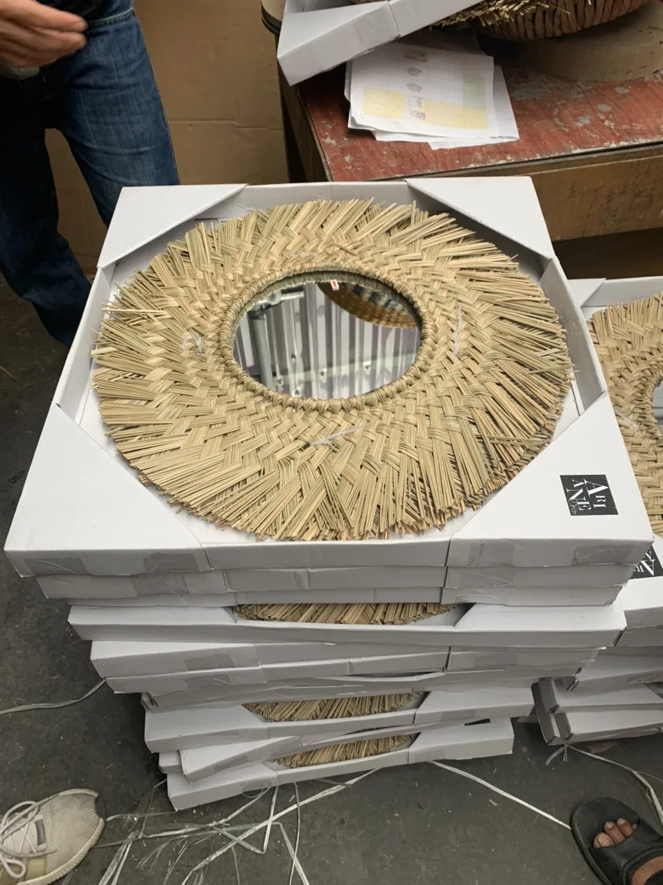 Nordic Round Straw Raffia Seagrass Rattan Palm Mirror Wall Art Handmade For Homedecor Gift Wall