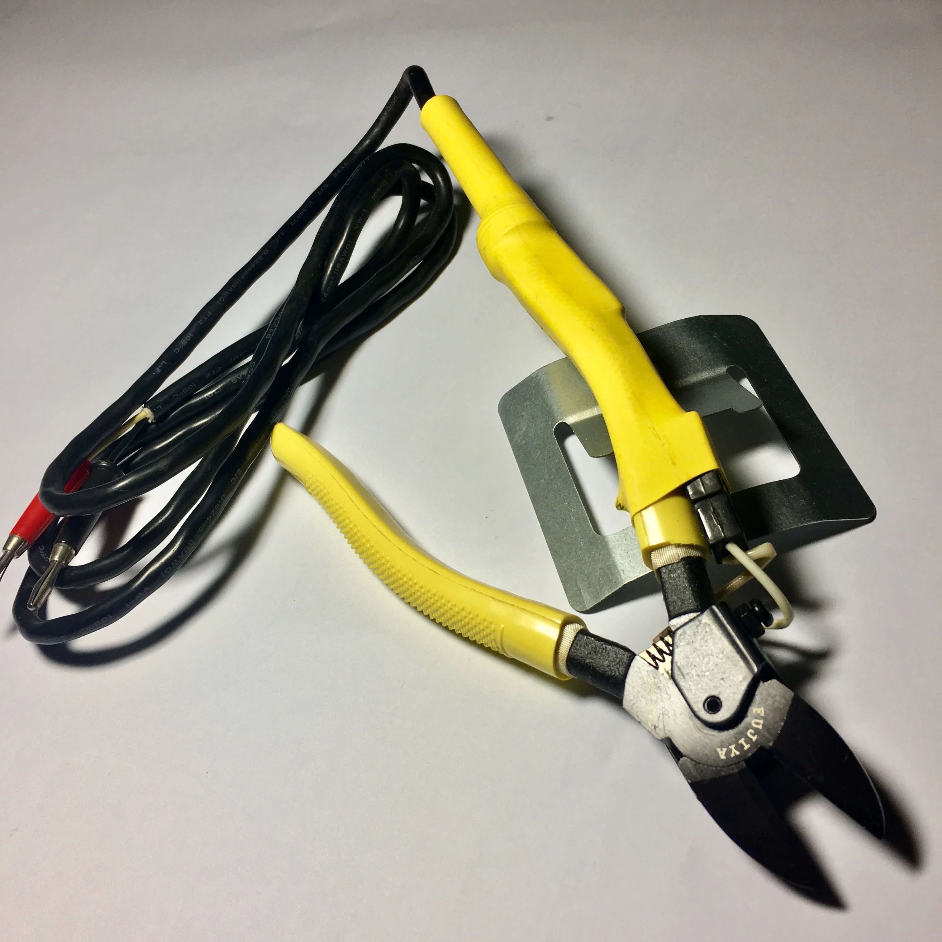 Heat Cutter for Plastic - Electric Hot Cutter / Nipper for Hard