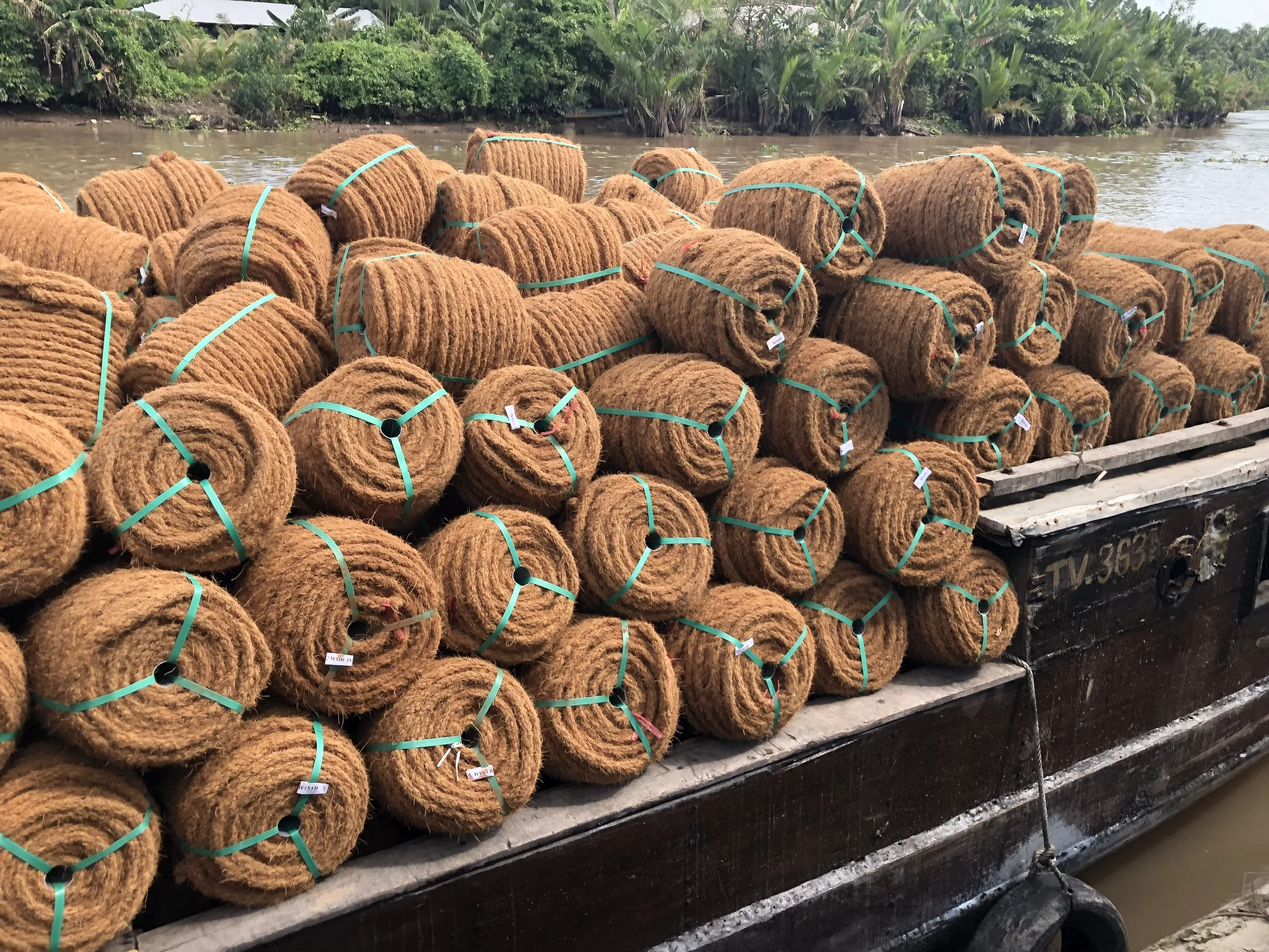 Веревка Coir, скрученная машинкой, много размеров, изготовлена из кокосового волокна из Вьетнама Laura