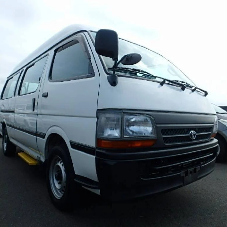 Toyota HiAce 2002 Buses & Microbuses