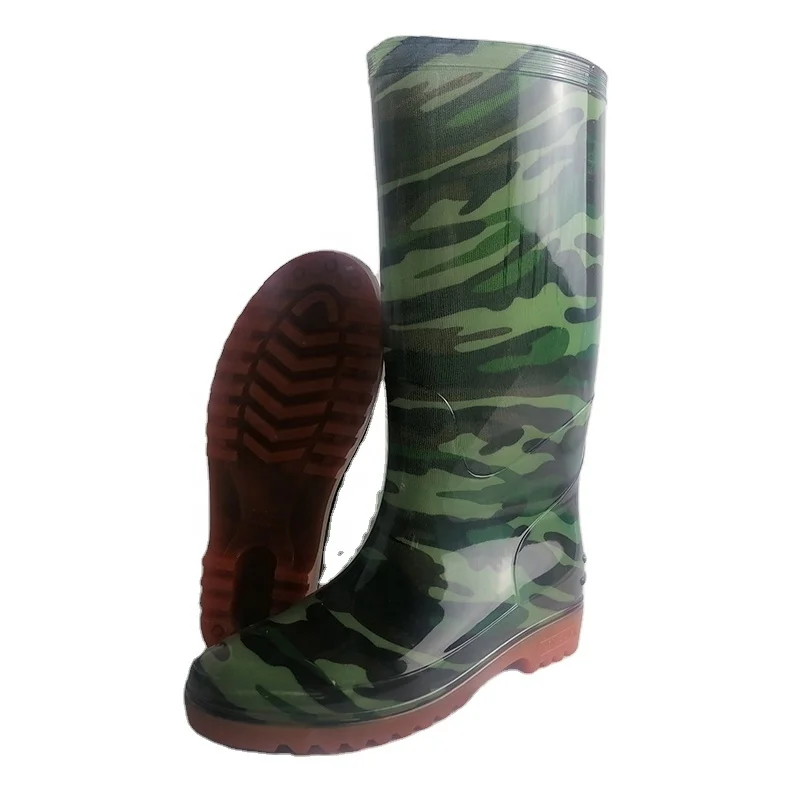 Камуфляжные хорошего качества средней длины из водонепроницаемого материала; Низкие резиновые сапоги; ПВХ; Для работы фабрикой по производству
