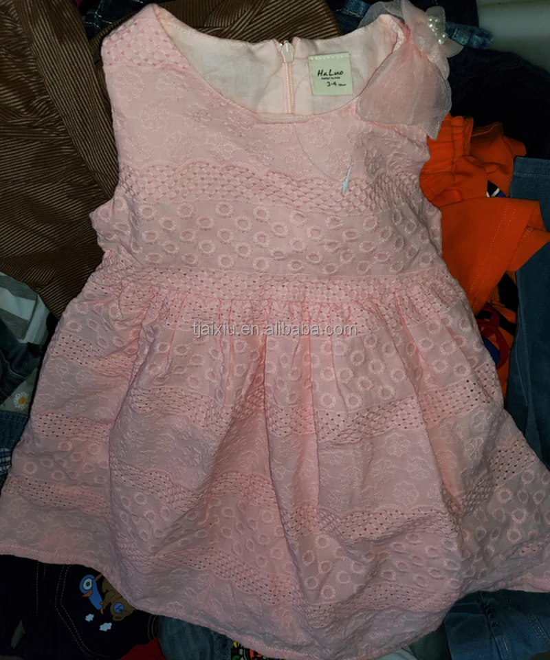 used clothing1.jpg