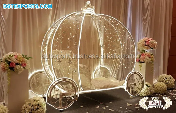 Cinderella Kids Touring Horse Carriage Pumpkin Hollow Cart Wood Metal Construction Modern Design Lightweight for Decoration Usa