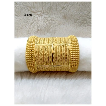 gold churi image