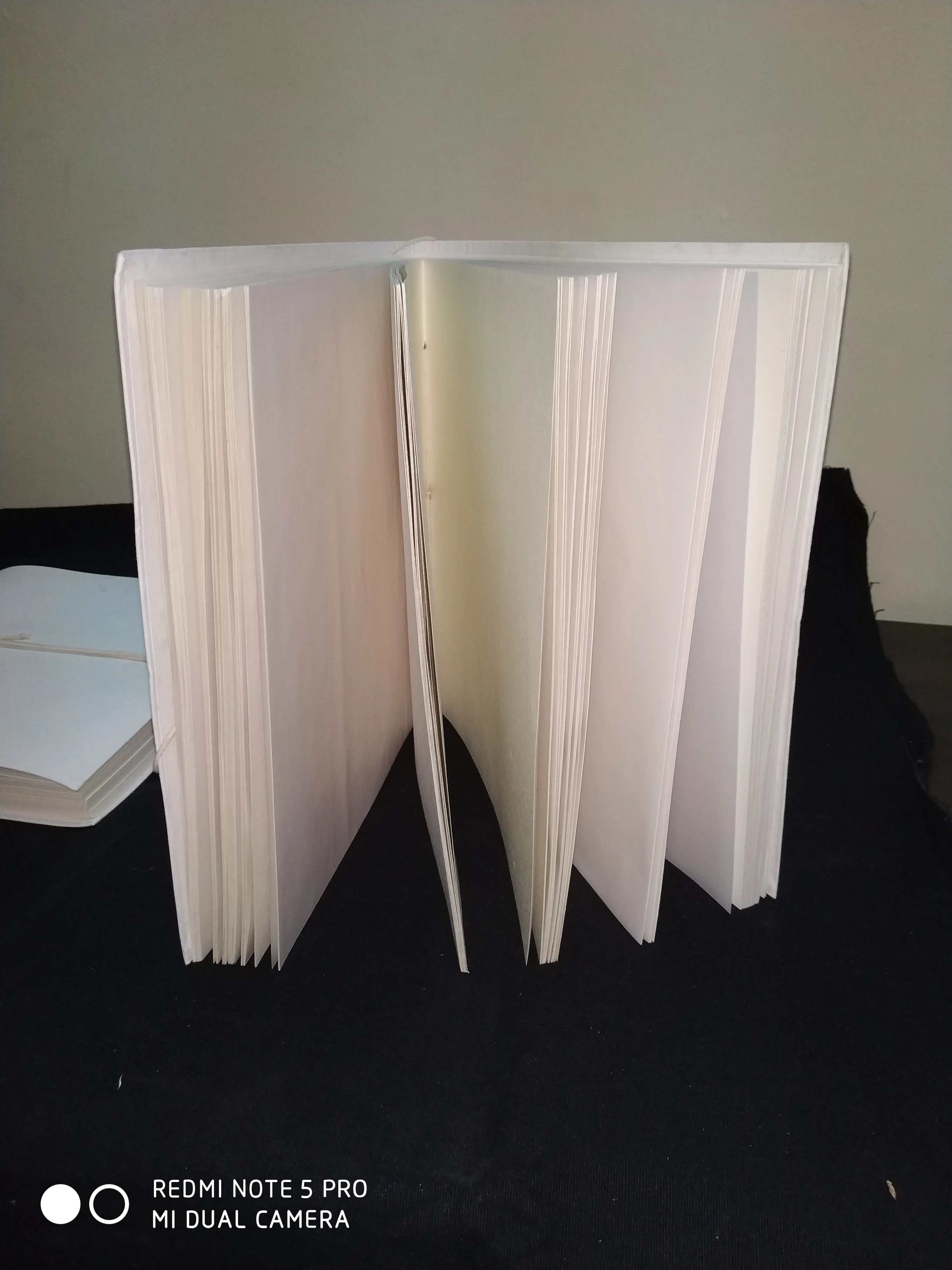 
Бумажные фотоальбомы ручной работы в коробке белого цвета с ленточным галстуком для свадебных станций, свадебных фотографов, свадеб, скрапбукинга 