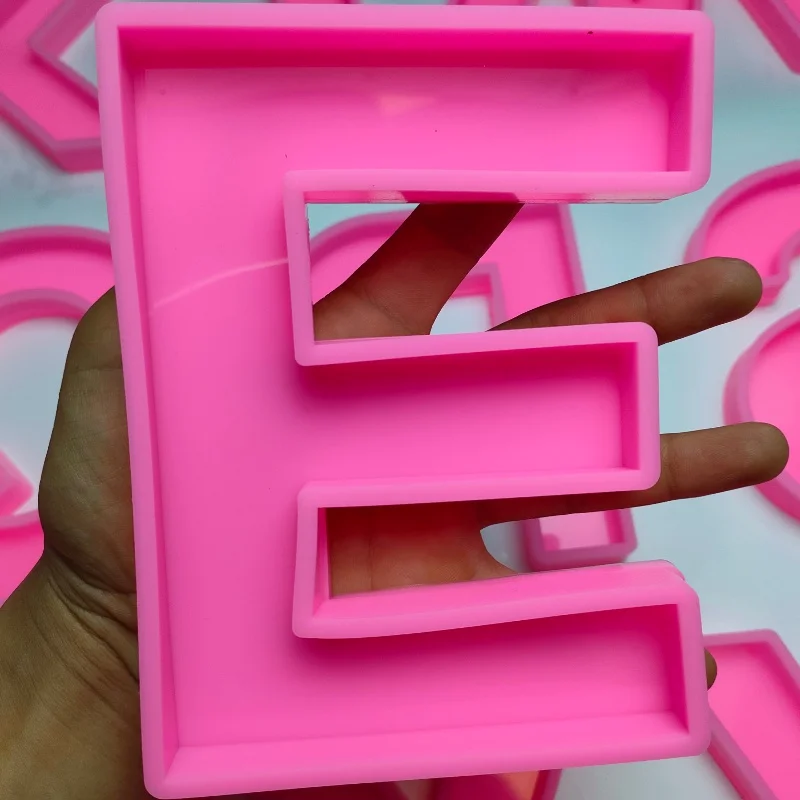 E.jpg