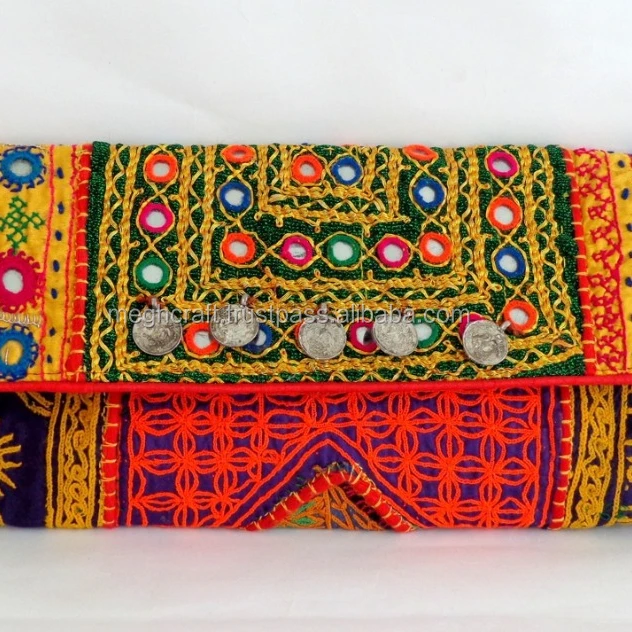 gujrati mirror work bolsas