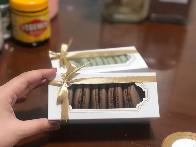 baking products cupcake macaron cardboard packaging boxes with