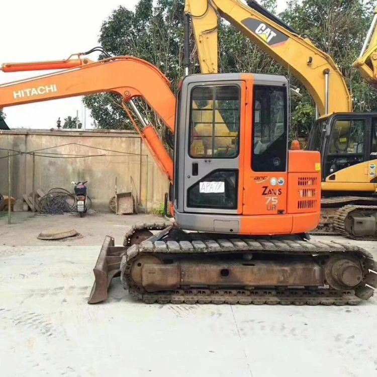 Used Mini HITACHI EX75UR Crawler Excavator , Originally From Japan