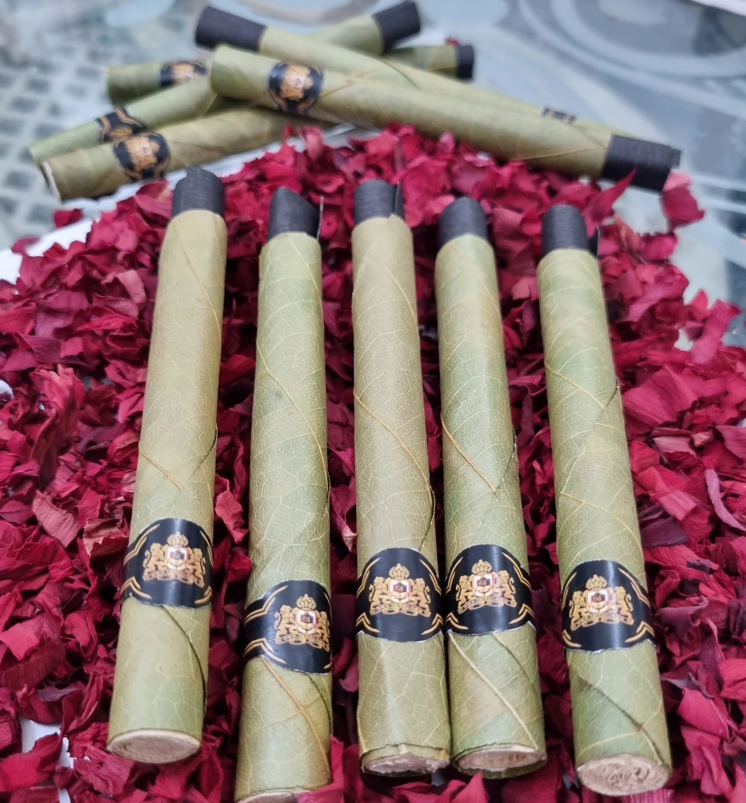 Bigarette's Pre Rolled Green Cordia Leaf King Size.jpg