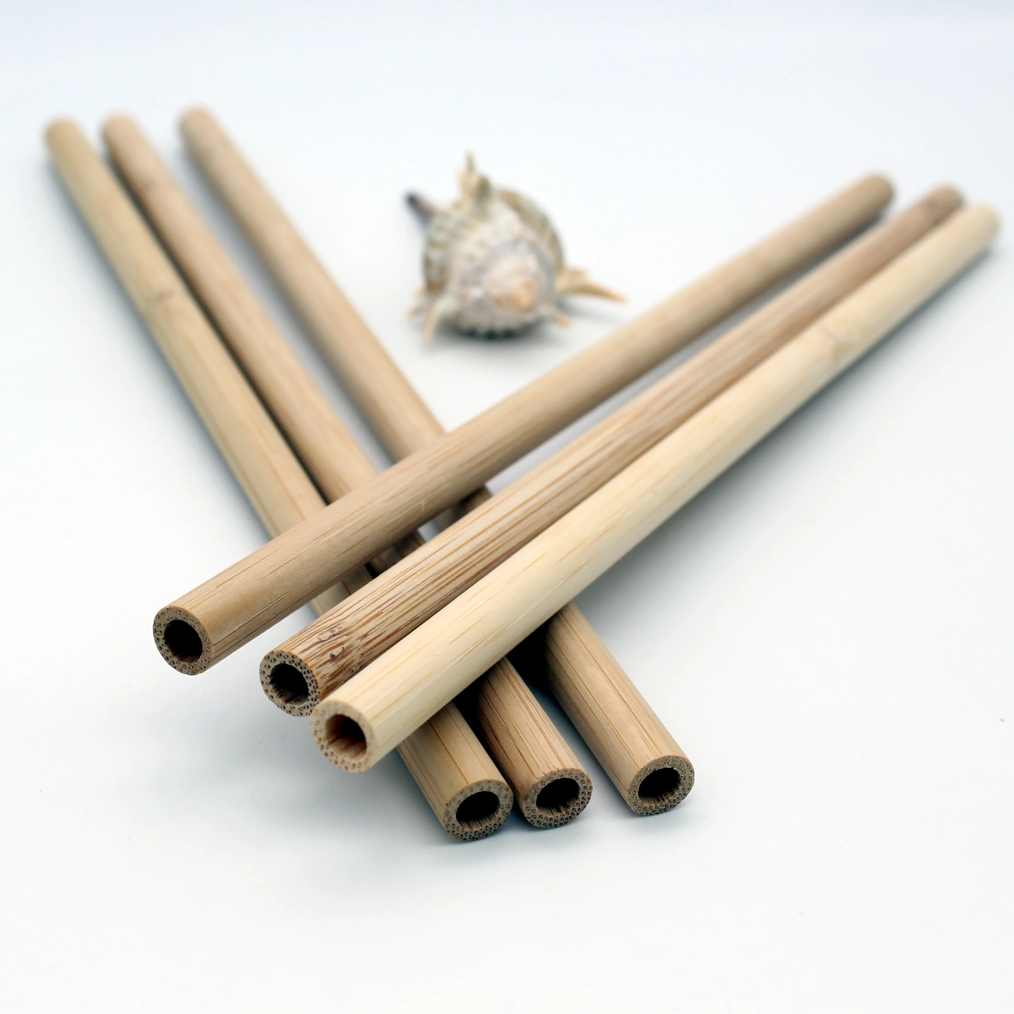 Green yellow natural dried bamboo poles for bulk export large bamboo pole stakes gardening construction buildings