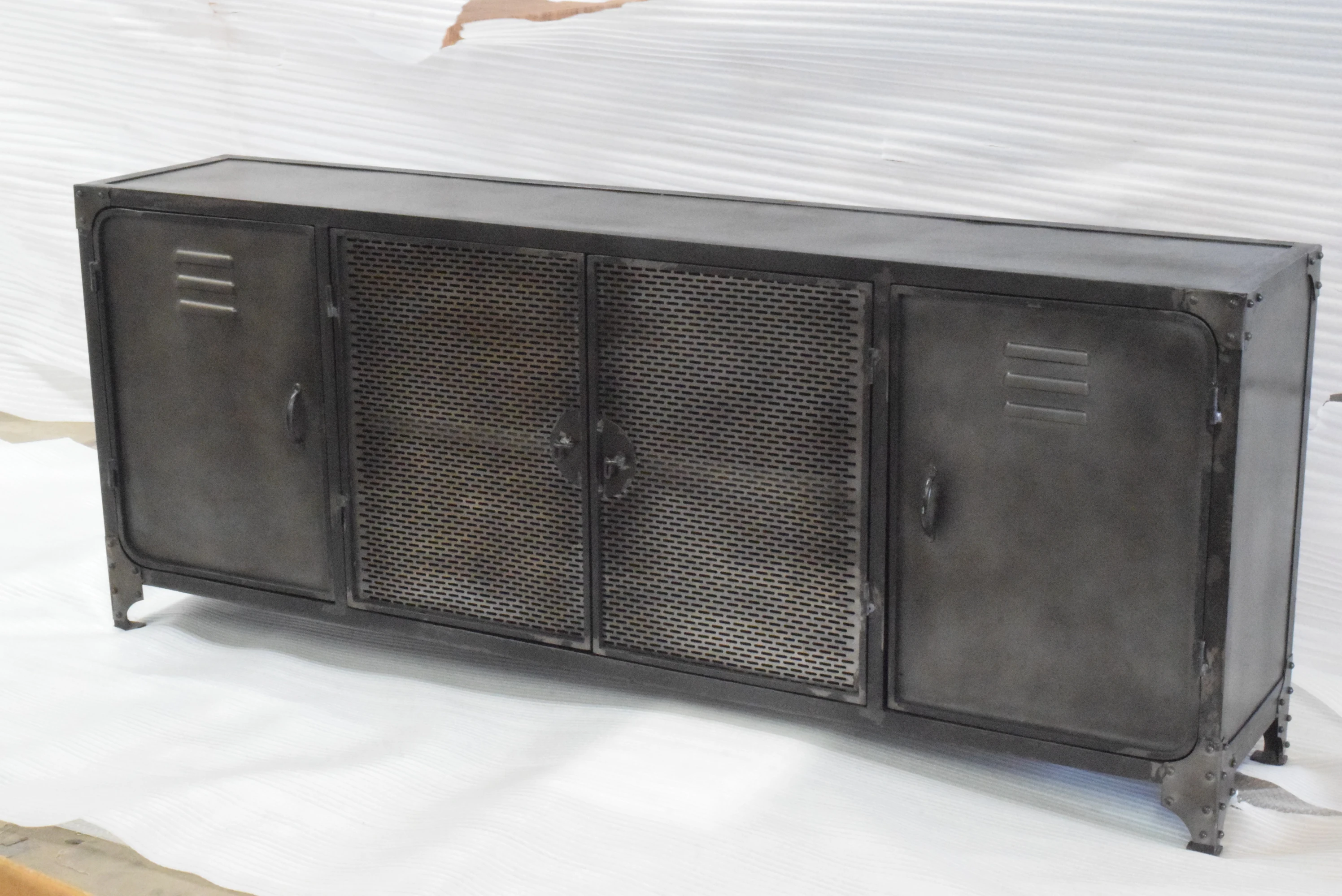 Vintage Style Solid Iron Structure Wooden Top Long Reverted Sideboard for Home or Commercial Display and Storage cabinet
