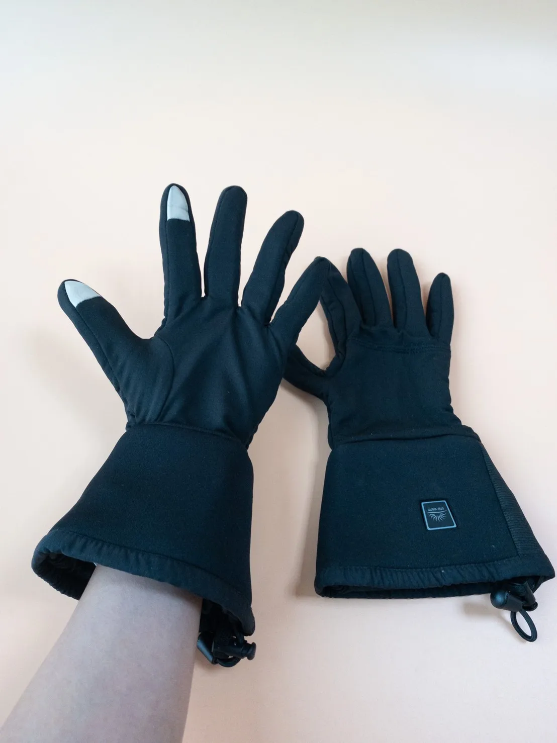 Unisex Rechargeable Battery Heated Gloves Liners Hand Warmer For Ski Skating Snowing Camping