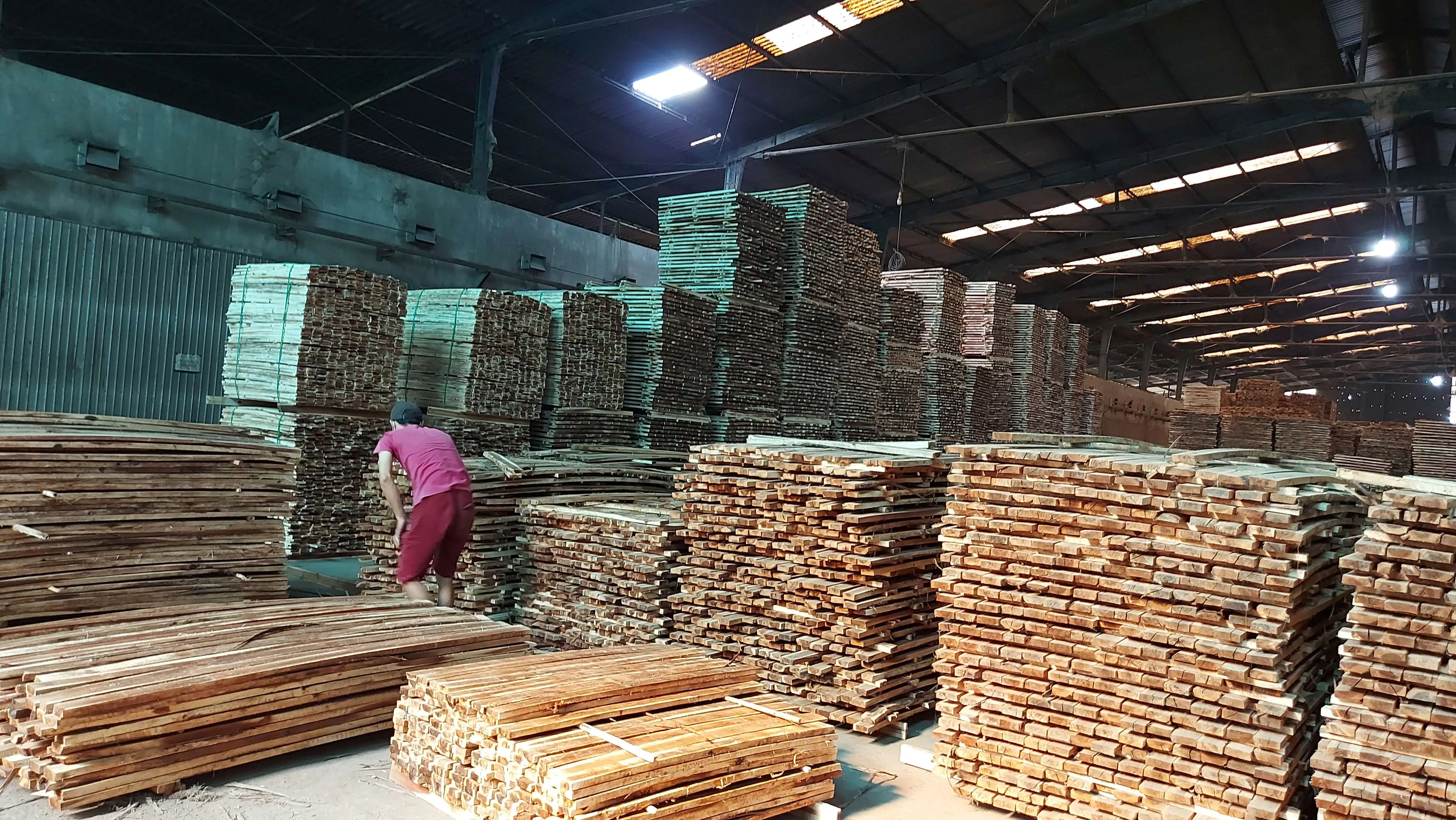 Uniform Color Acacia/rubber/ Pine Wood Timber Lumber Make Wooden