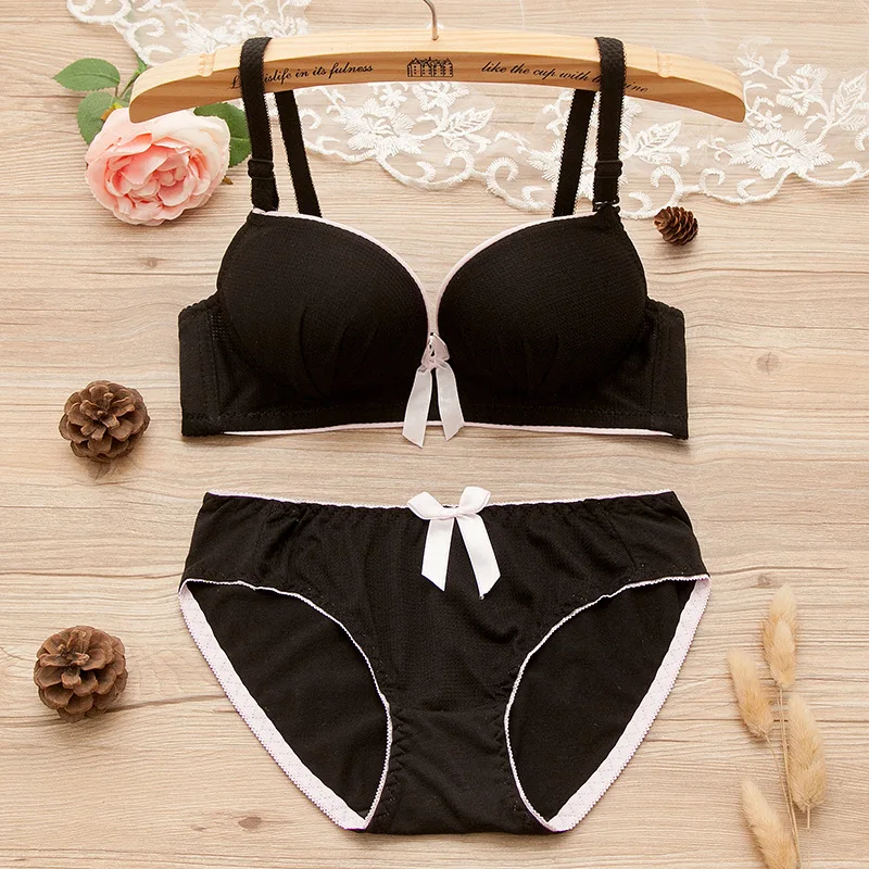 PDW Lingerie/underwear - Two piece bra/panties available in store