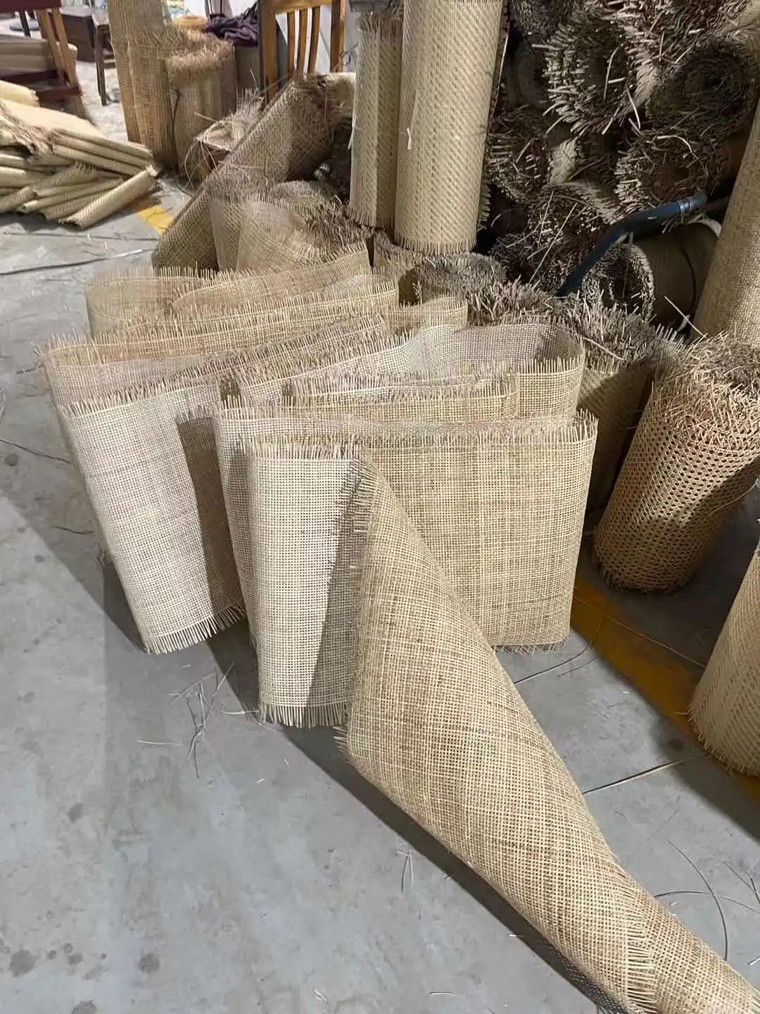 Французские натуральные Ротанговые материалы для тростника сетчатый ролик