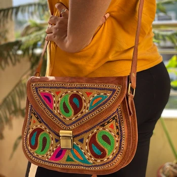 Vintage Goat Leather Crossbody Sling Bag - 9