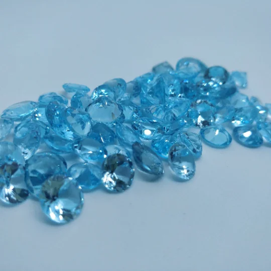 宝石天然宽松刻面圆形天蓝色黄玉地段 Buy 自然天蓝黄玉 蓝色托帕石 天然宝石product On Alibaba Com