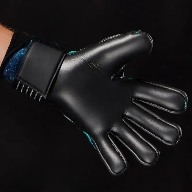 Professional Goalkeeper Gloves Latex Soccer Goalie Gloves With Finger