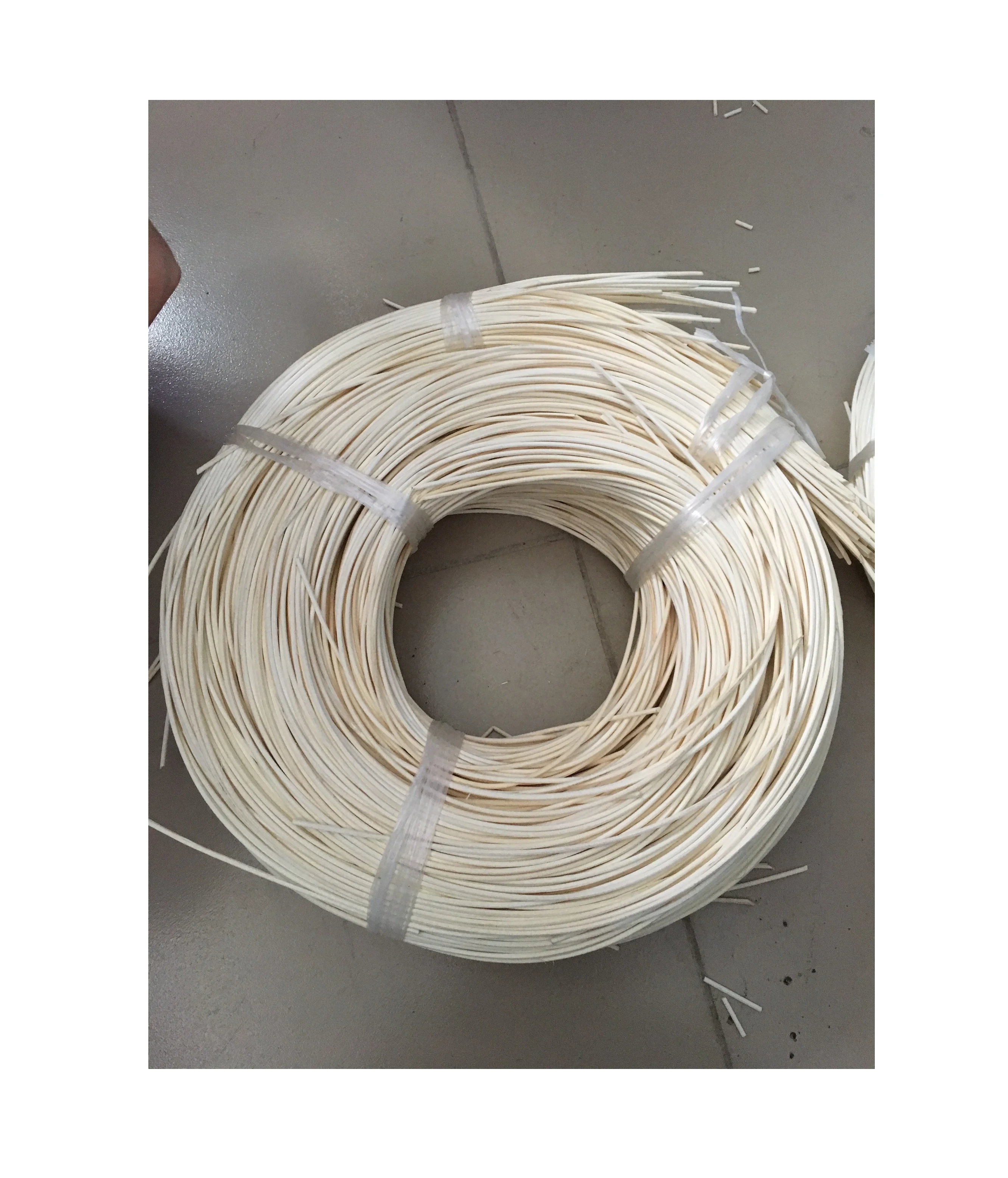 100% натуральный отбеленный и неотбеленный ротанговый сердечник/полированный тростник для мебели из