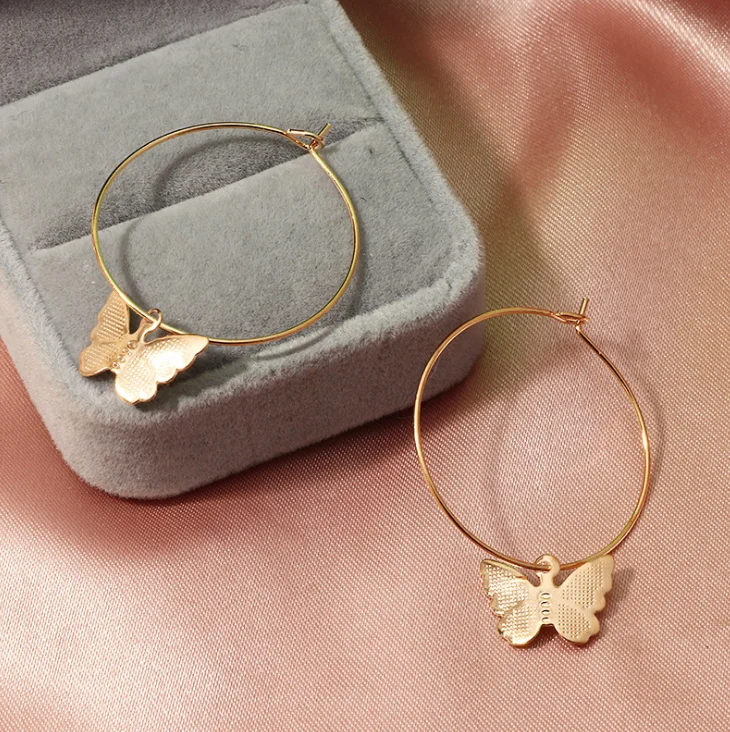 Cute Butterfly Shaped Pendant Drop Earrings