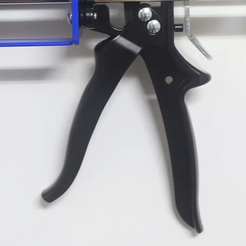 Easy-Use Dual Component Caulking Gun for Methacrylate Adhesive Boat Building